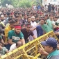 সারা দেশে বিক্ষোভ-অবরোধে উত্তাল বিশ্ববিদ্যালয়ের শিক্ষার্থীরা