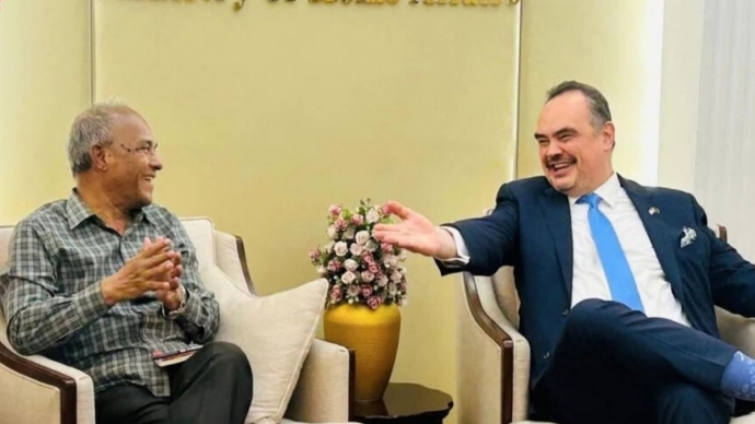 নির্বাচনের নিরাপত্তা ব্যবস্থা নিয়ে বৈঠক করলেন মার্কিন রাষ্ট্রদূত