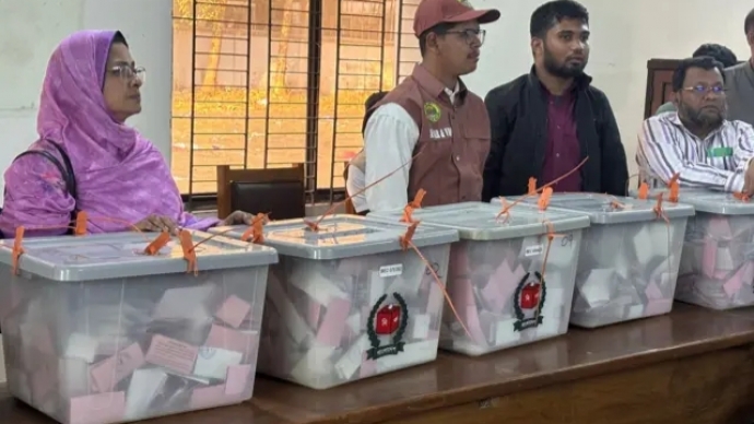 বাংলাদেশেচলছে ভোট গণনা, আসছে ফলাফল