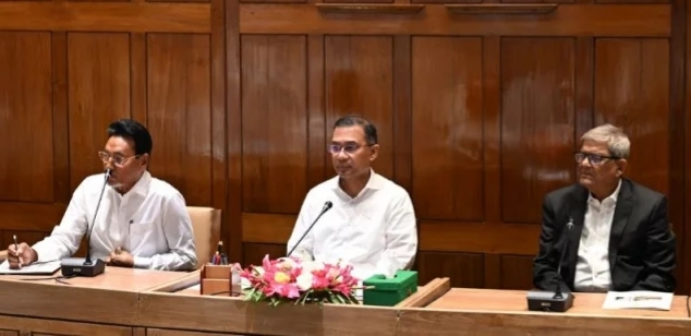 মন্ত্রী-এমপিদের মার্জিত থাকতে বললেন প্রধানমন্ত্রী তারেক রহমান