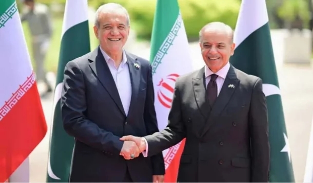 ইরানের পাশে থাকবে পাকিস্তান